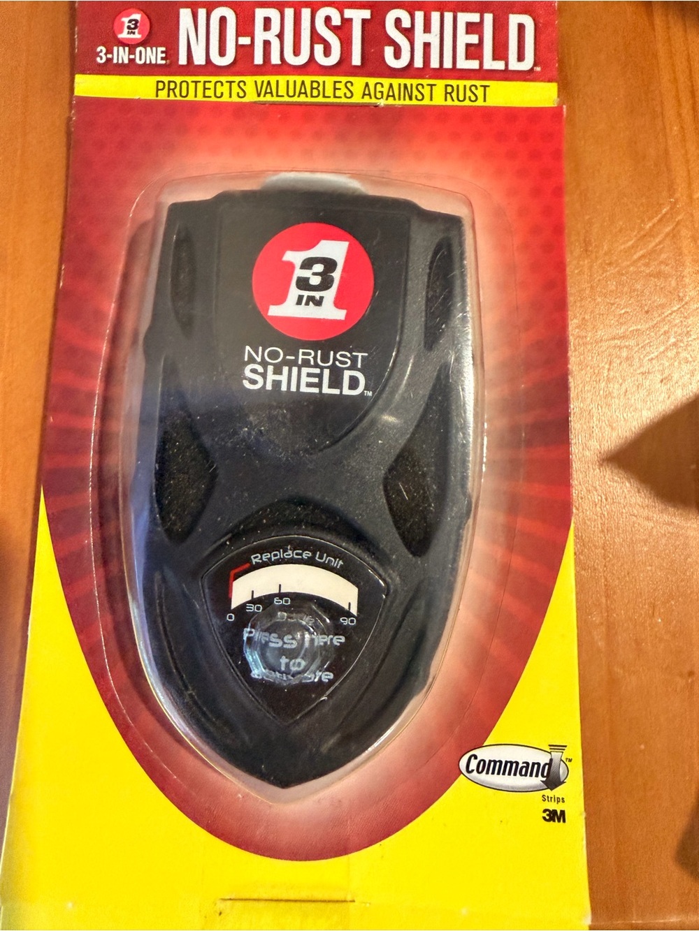 3M Command No-Rust Shield Rust Protector - Black & Red - Picture 3 of 3